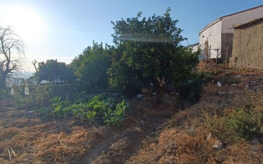 VENTA DE SOLAR URBANO EN SEGURA DE TORO