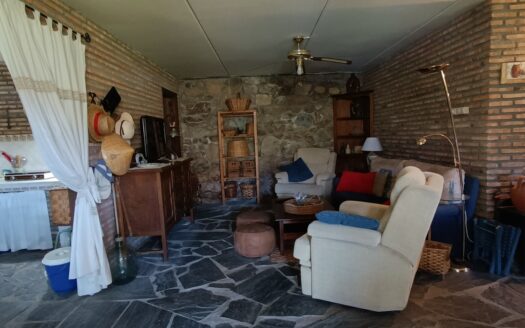 VENTA DE PRECIOSA FINCA CON CASA